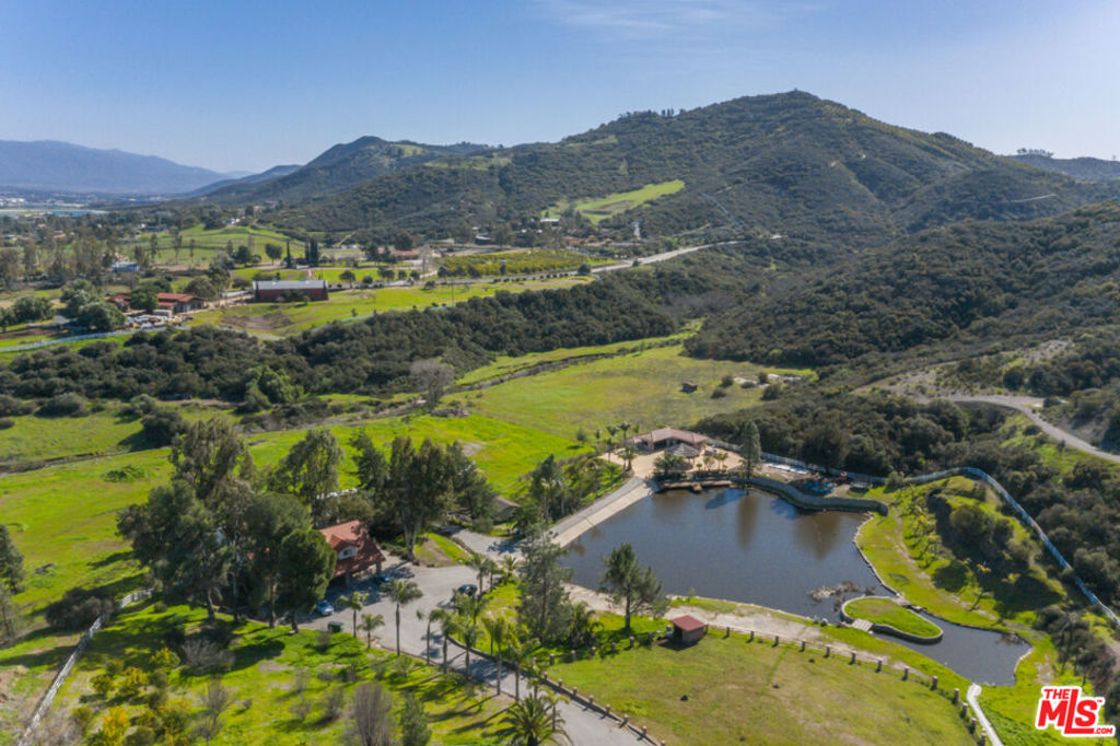 Residential Lease for rent at 42880 Brown Street, Murrieta CA and 1 bath