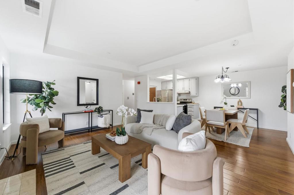 Residential for sale at 112 Madison Avenue 109, San Mateo CA featuring 2 beds and 2 baths