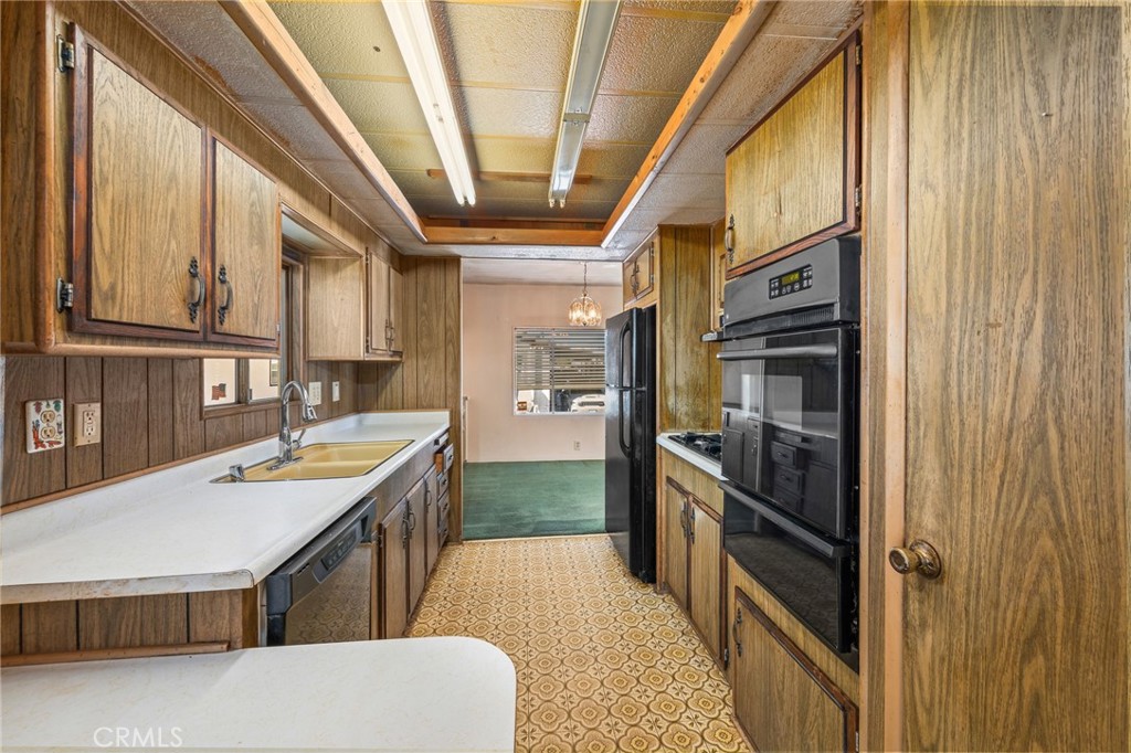 Manufactured In Park for sale at 400 Greenfield Drive 18, El Cajon CA featuring 3 beds and 2 baths