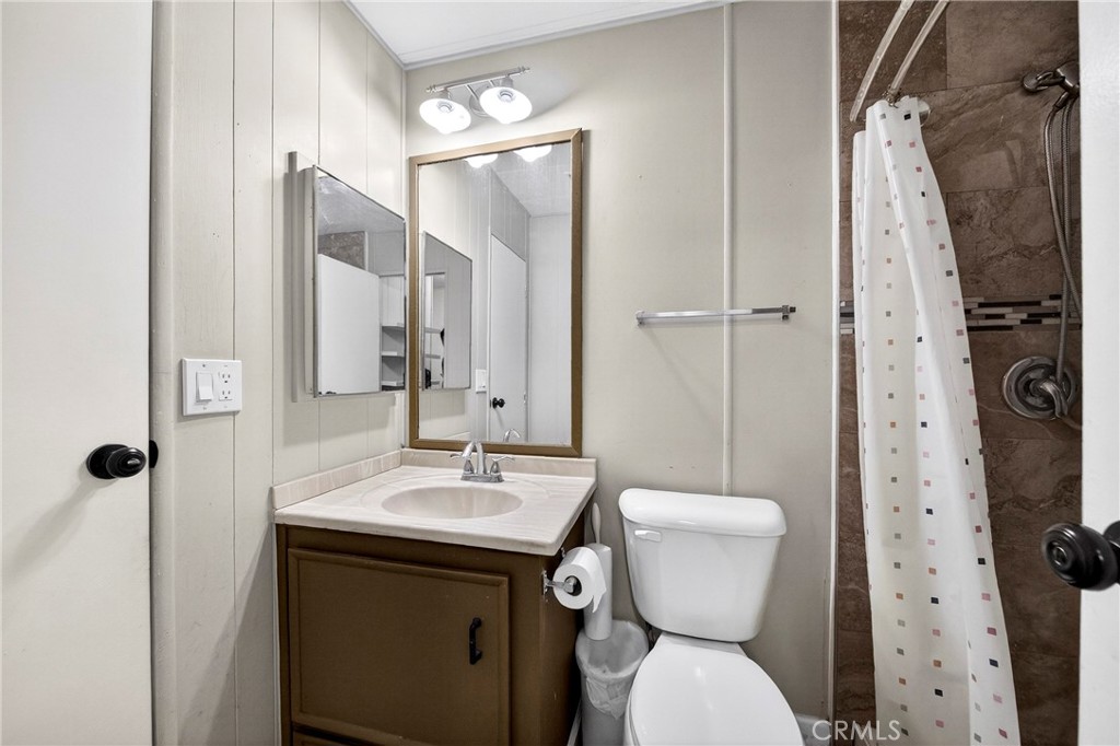 Manufactured In Park for sale at 6741 Lincoln 107, Buena Park CA featuring 3 beds and 2 baths