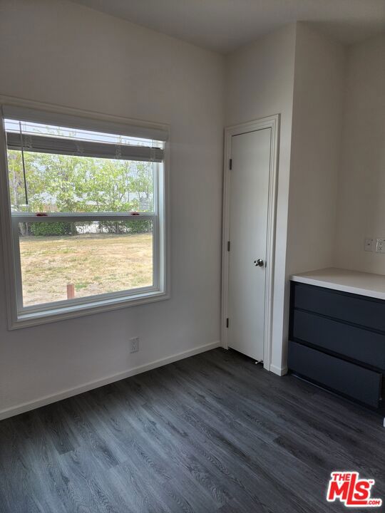 Residential Lease for rent at 17650 Grand Avenue 206, Lake Elsinore CA featuring 2 beds and 1 bath