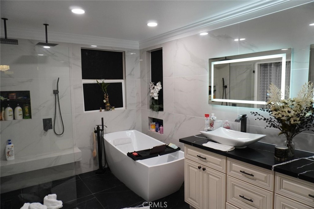 Residential for sale at 1538 Cheshire, Perris CA featuring 7 beds and 4 baths