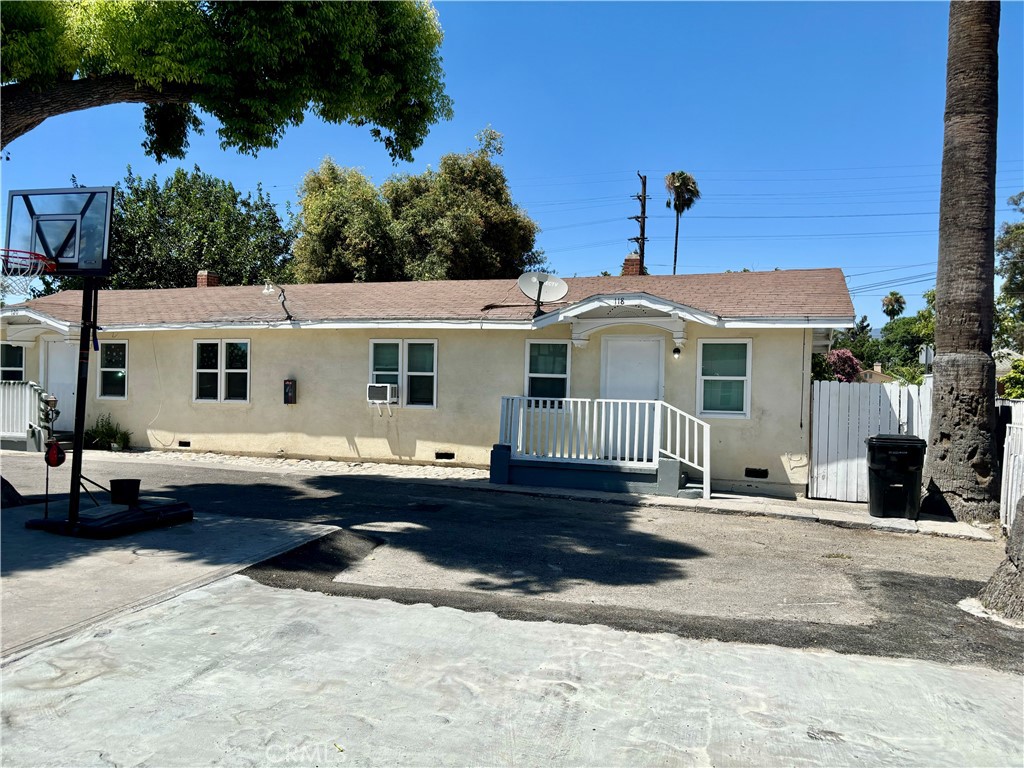 Residential Lease for rent at 118 S Giovanola Avenue, San Bernardino CA featuring 2 beds and 1 bath