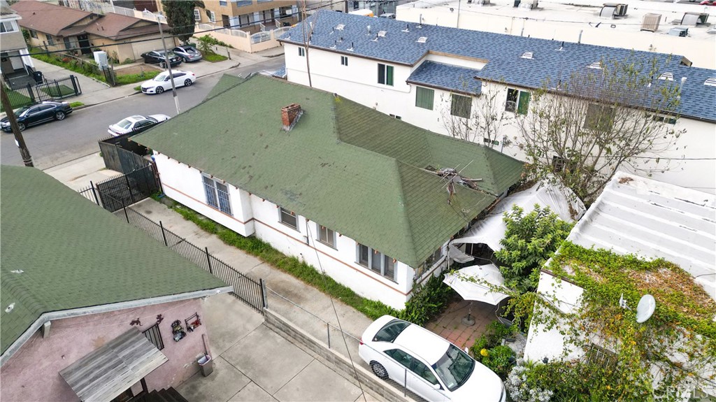 Residential Income for sale at 257 W 42nd, Los Angeles CA