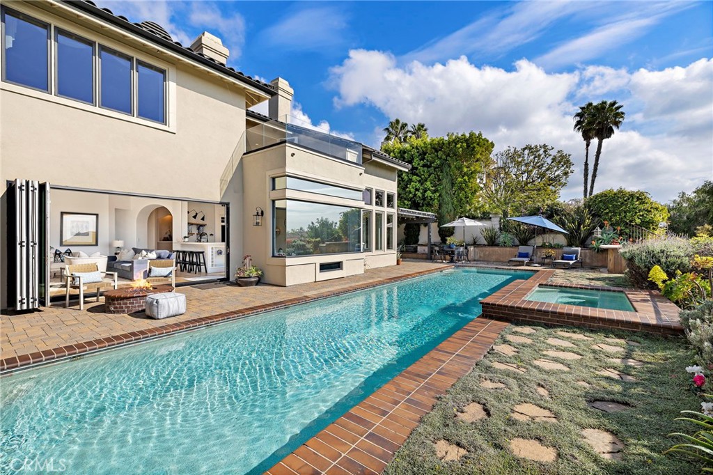 Residential for sale at 14 Newcastle, Laguna Niguel CA featuring 4 beds and 5 baths