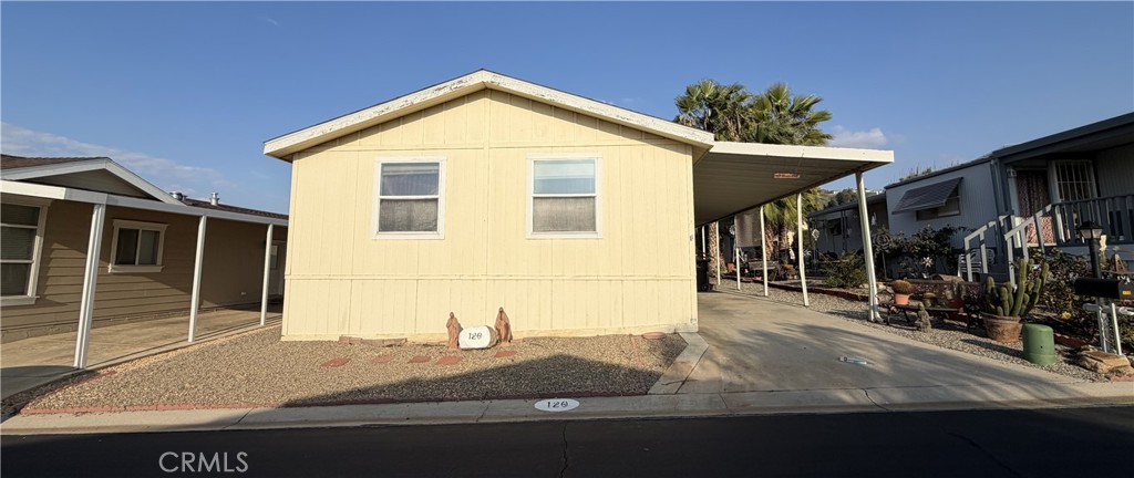 Manufactured In Park for sale at 3500 Buchanan Street 120, Riverside CA featuring 2 beds and 2 baths