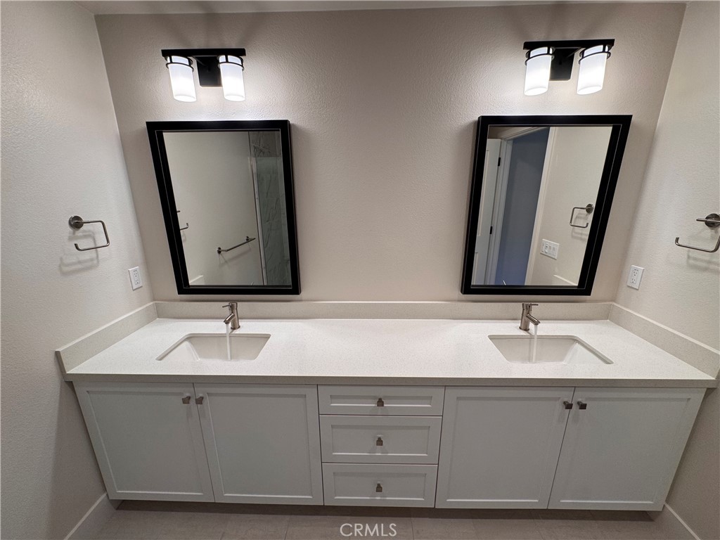 Residential Lease for rent at 927 Deep Valley Drive 204, Rolling Hills Estates CA featuring 2 beds and 2 baths