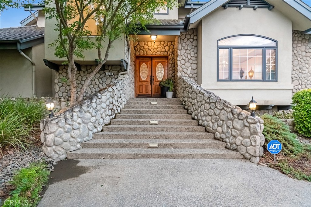 Residential for sale at 3735 W Woodside, Visalia CA featuring 4 beds and 5 baths