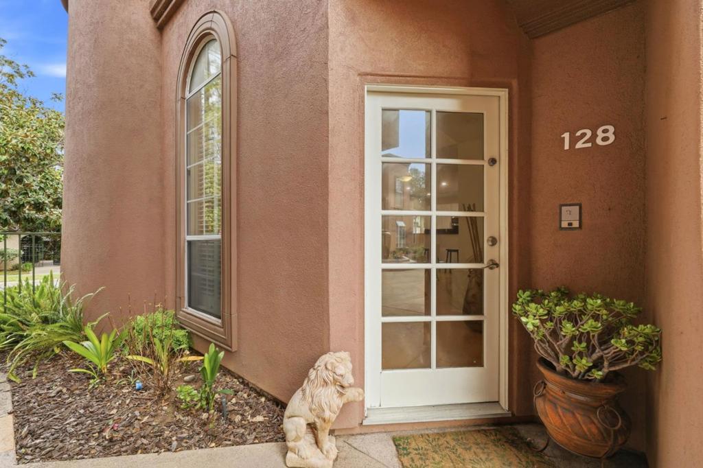 Residential for sale at 128 Cuesta Drive 5, Los Altos CA featuring 2 beds and 3 baths