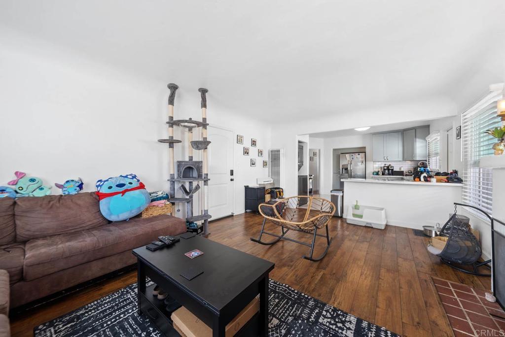 Residential Lease for rent at 4766 College Avenue, San Diego CA featuring 1 bed and 1 bath