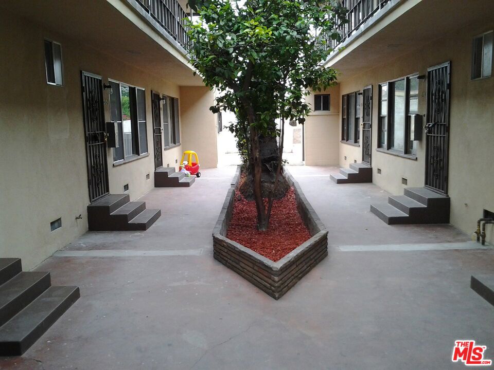 Active for sale at Compton, CA, Compton, CA CA and 12 baths