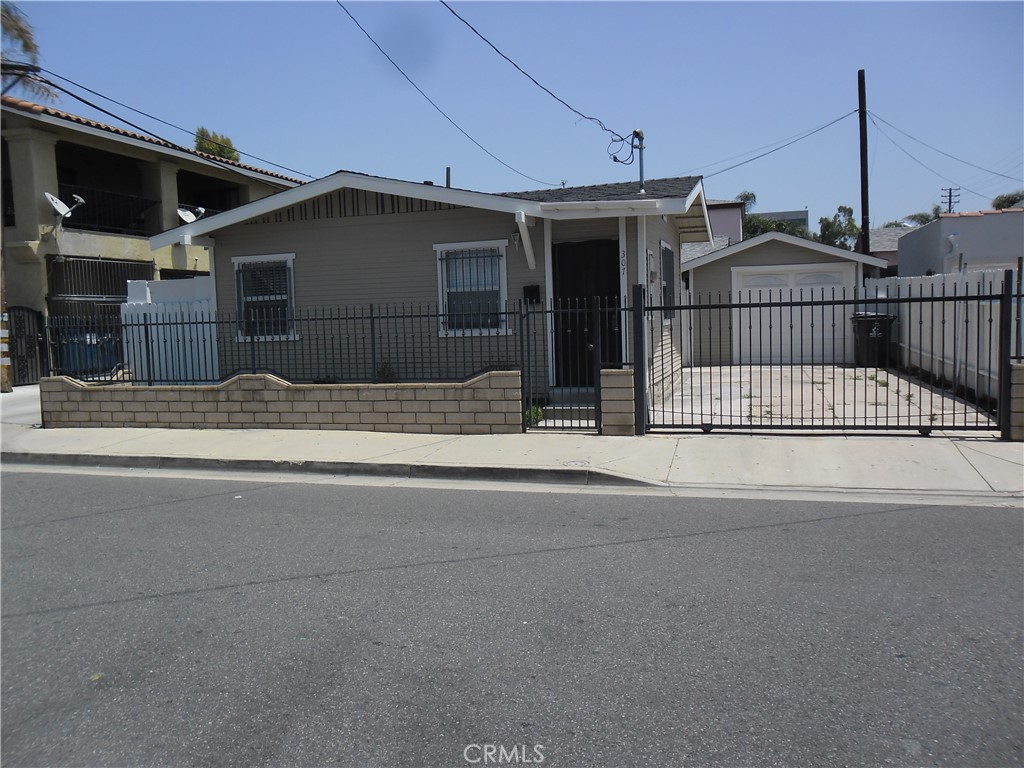 Residential for sale at 307 N Shelton St, Santa Ana CA featuring 2 beds and 1 bath