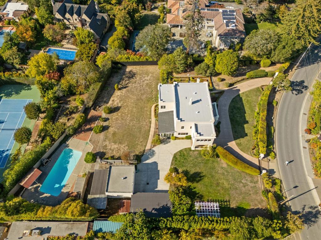 Residential Lease for rent at 715 Brewer Drive, Hillsborough CA featuring 6 beds and 4 baths