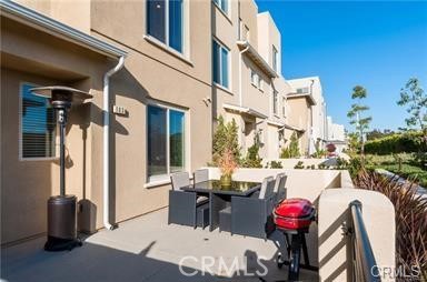 Residential Lease for rent at 13130 Park 103, Hawthorne CA featuring 3 beds and 4 baths