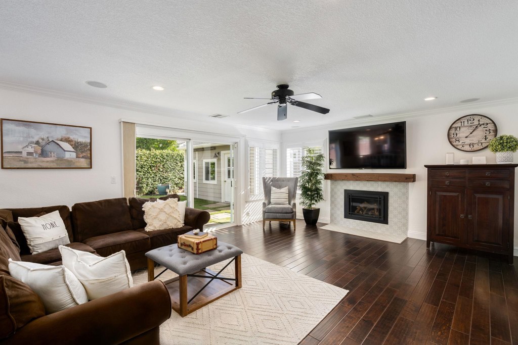 Residential for sale at 5950 Via Del Cielo, Pleasanton CA featuring 4 beds and 3 baths