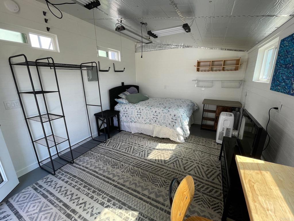 Residential Lease for rent at 3620 Paul Jones Avenue 1C, San Diego CA featuring 1 bed and 1 bath