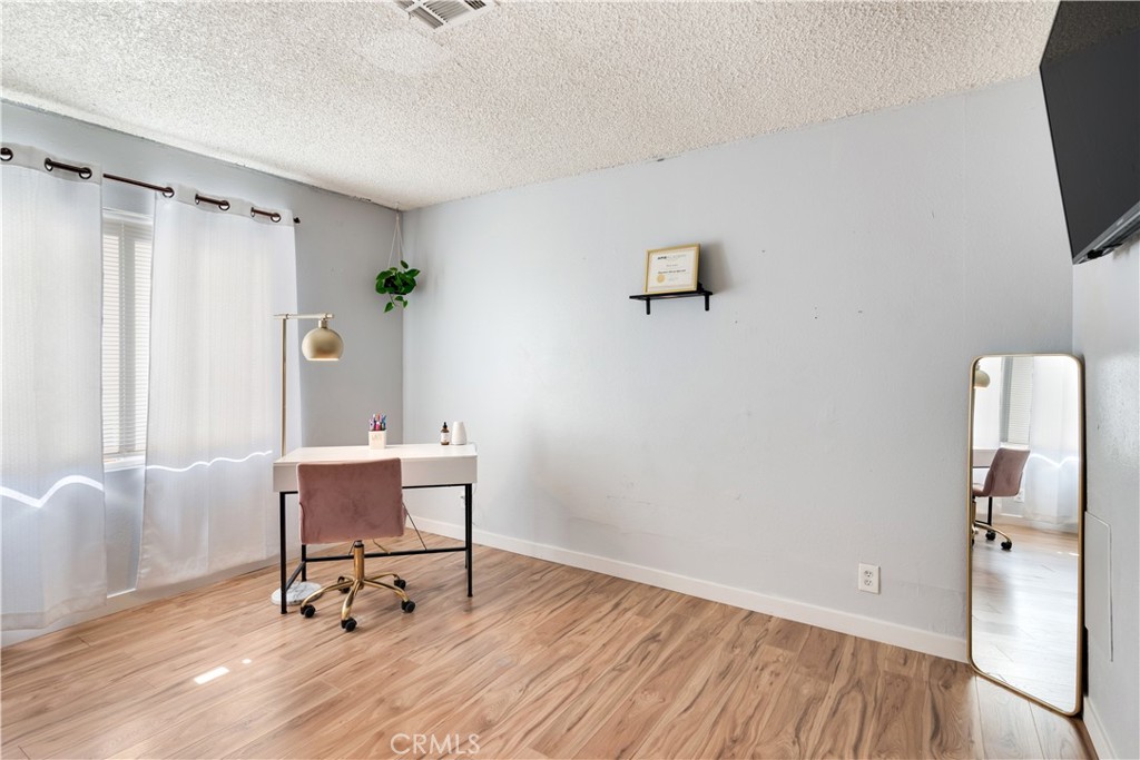 Manufactured In Park for sale at 4080 Pedley 155, Jurupa Valley CA featuring 3 beds and 2 baths