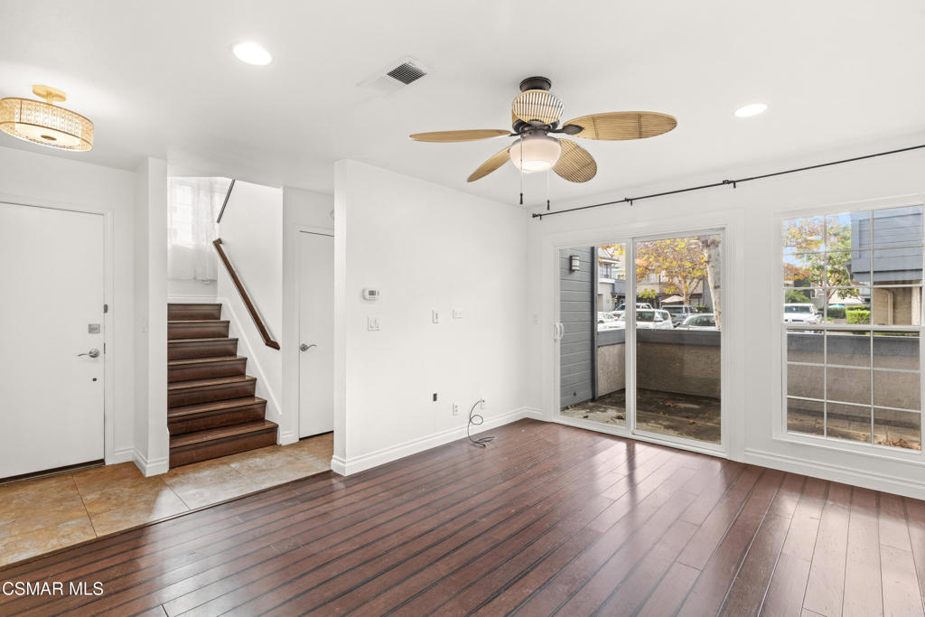 Residential Lease for rent at 24365 Avenida De Los Ninos 41, Laguna Niguel CA featuring 2 beds and 3 baths