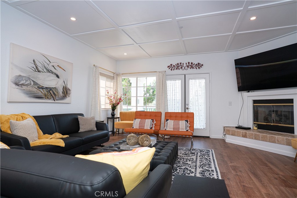 Residential for sale at 16464 Avenida Venusto, San Diego CA featuring 3 beds and 2 baths