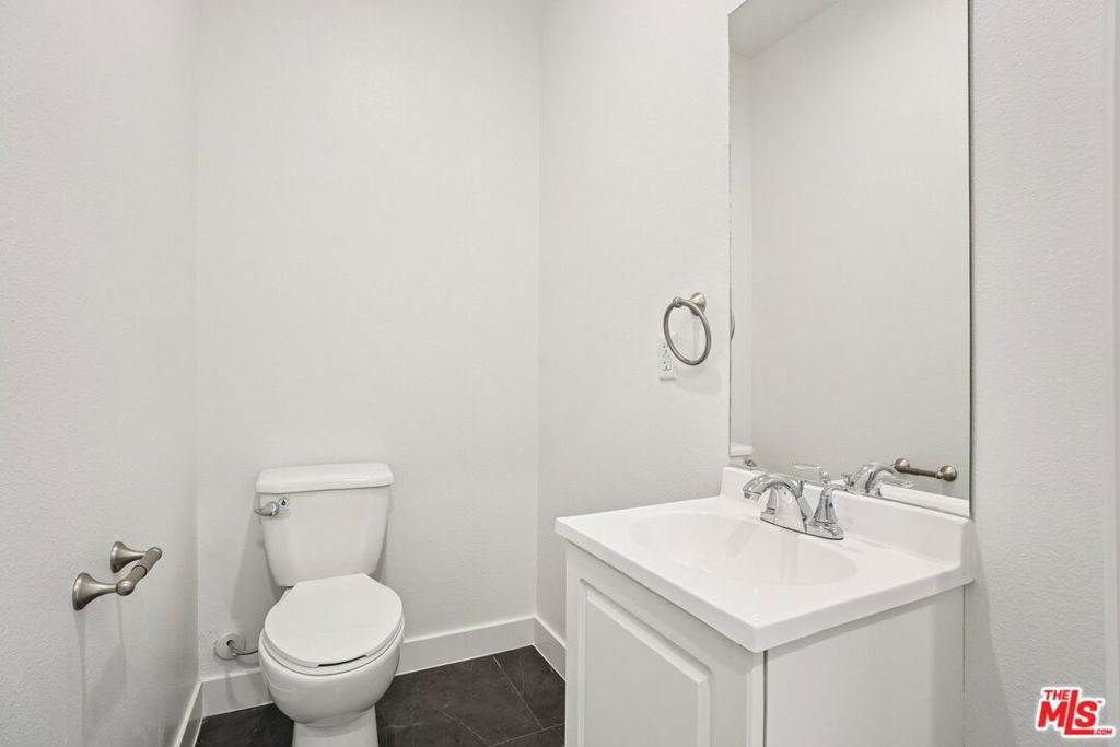 Residential Income for sale at 1185 Leighton Avenue, Los Angeles CA featuring 16 beds and 17 baths
