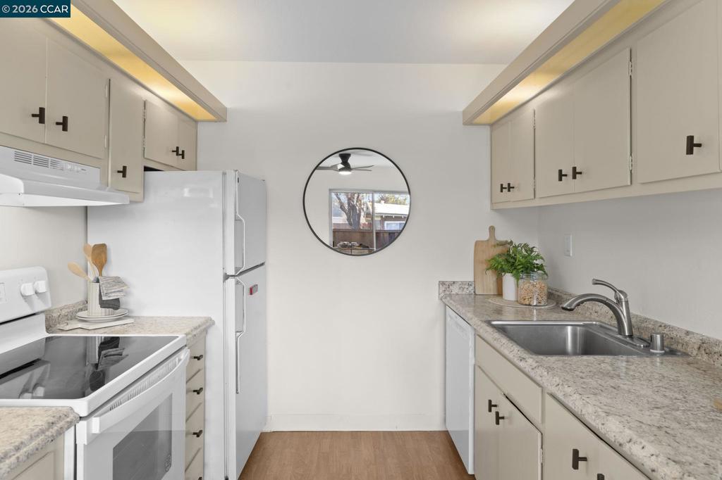 Residential for sale at 1919 Ygnacio Valley Rd 93, Walnut Creek CA featuring 2 beds and 2 baths