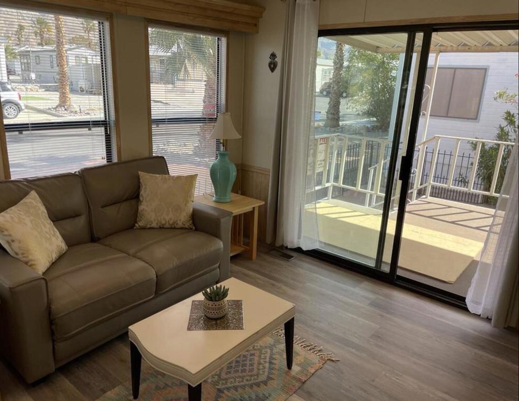 Manufactured In Park for sale at 74711 Dillon Spc 959, Desert Hot Springs CA featuring 1 bed and 1 bath