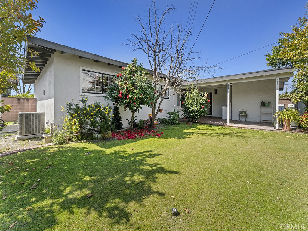 Residential Lease for rent at 9361 Murline Drive, Garden Grove CA featuring 3 beds and 2 baths