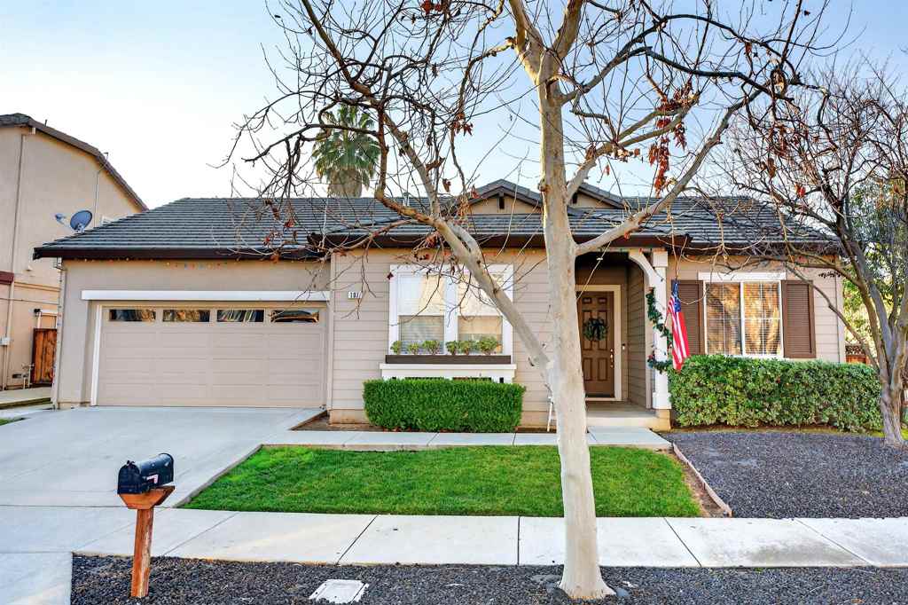 Residential Lease for rent at 107 PANORAMA WAY, Brentwood CA featuring 3 beds and 2 baths