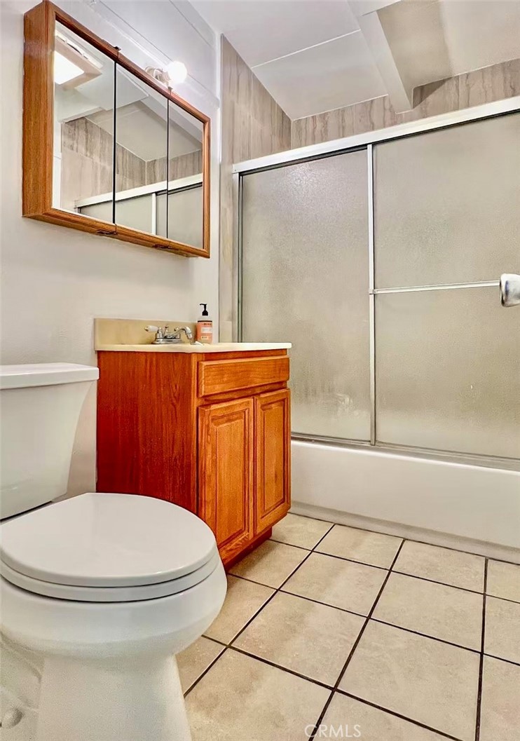 Residential Lease for rent at 172 N Winton, La Puente CA featuring 3 beds and 2 baths