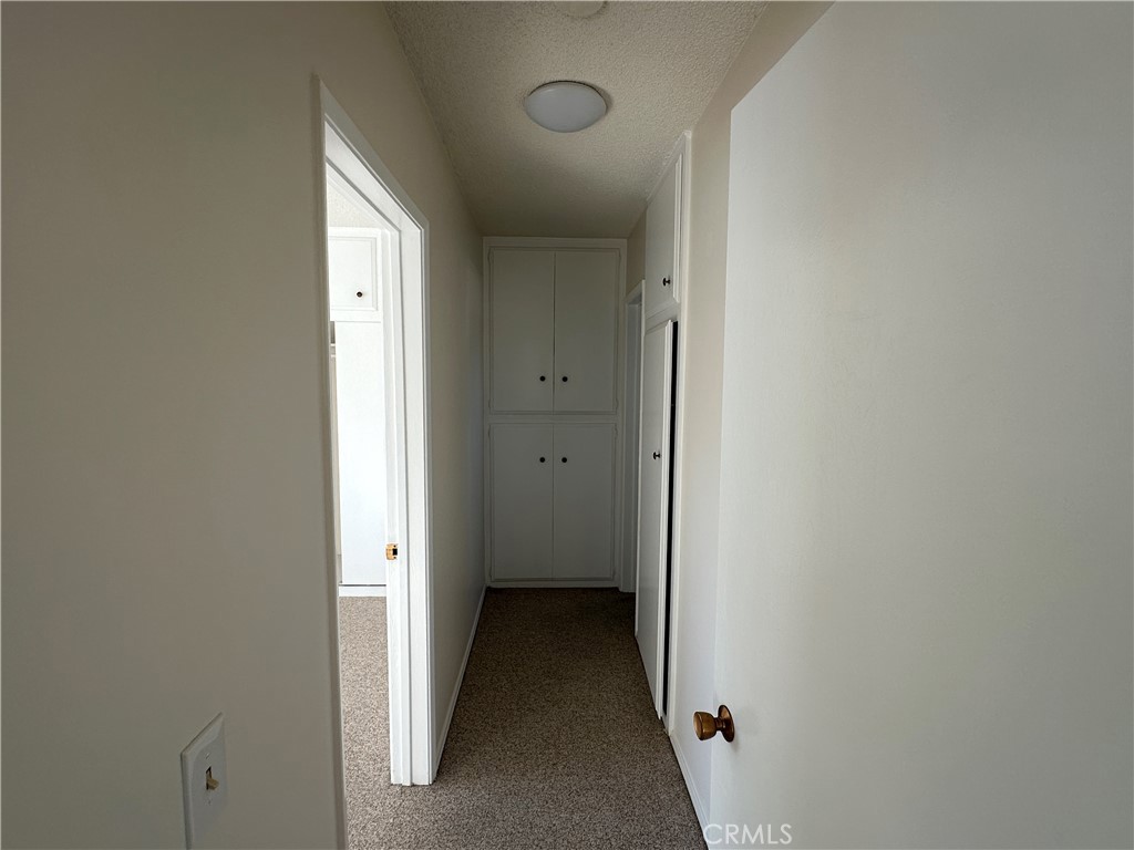 Residential Lease for rent at 2158 La Canada Crest Drive, La Canada Flintridge CA featuring 1 bed and 1 bath