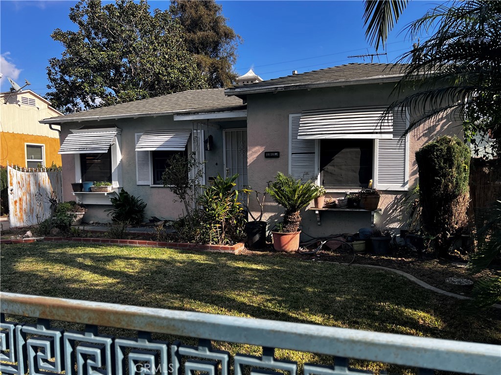 Residential for sale at 10130 Mallison, South Gate CA featuring 3 beds and 1 bath