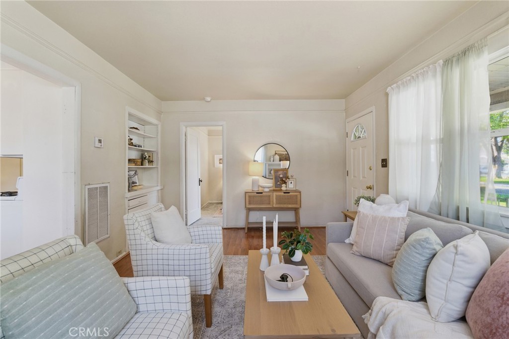 Residential for sale at 363 East 1st Avenue, Chico CA featuring 2 beds and 1 bath