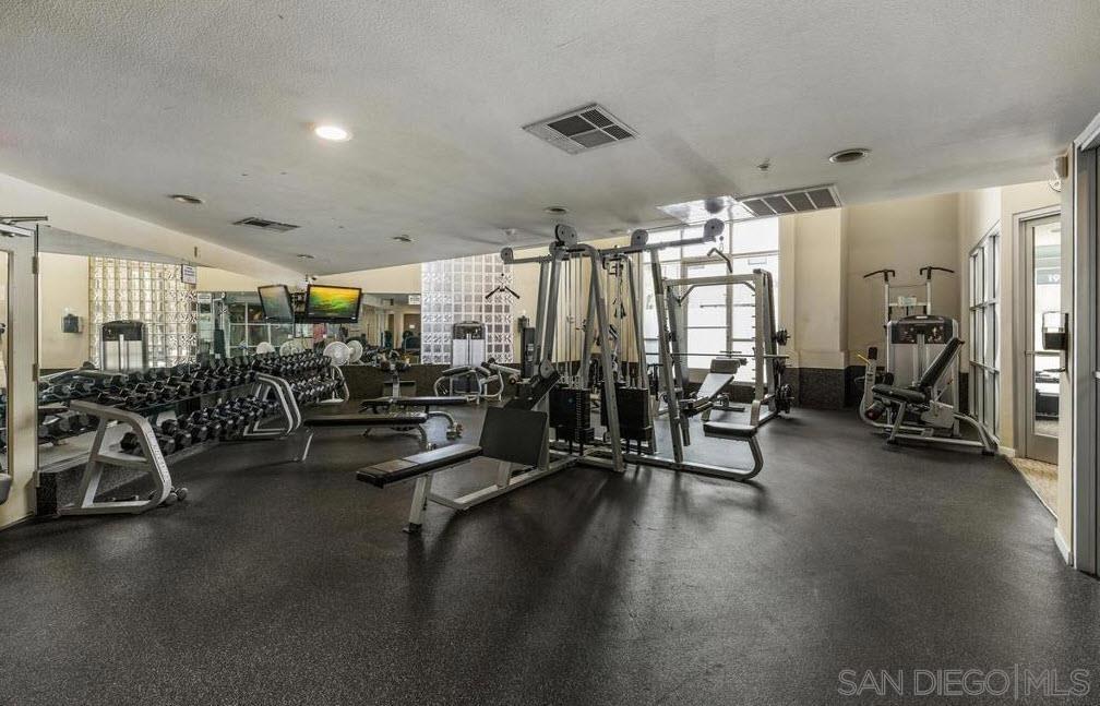 Residential Lease for rent at , San Diego CA featuring 1 bed and 1 bath