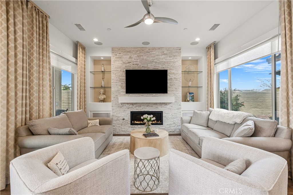 Residential for sale at 75 Claret, Rancho Mirage CA featuring 2 beds and 2 baths