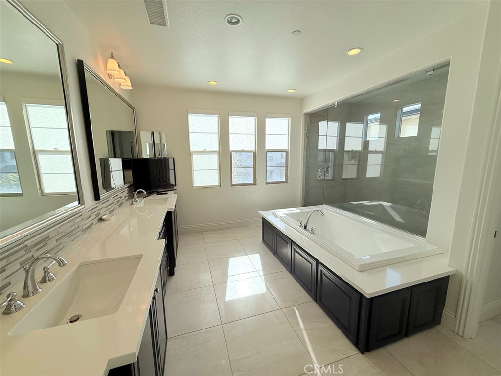 Residential Lease for rent at 38 Stafford Pl, Tustin CA featuring 5 beds and 6 baths