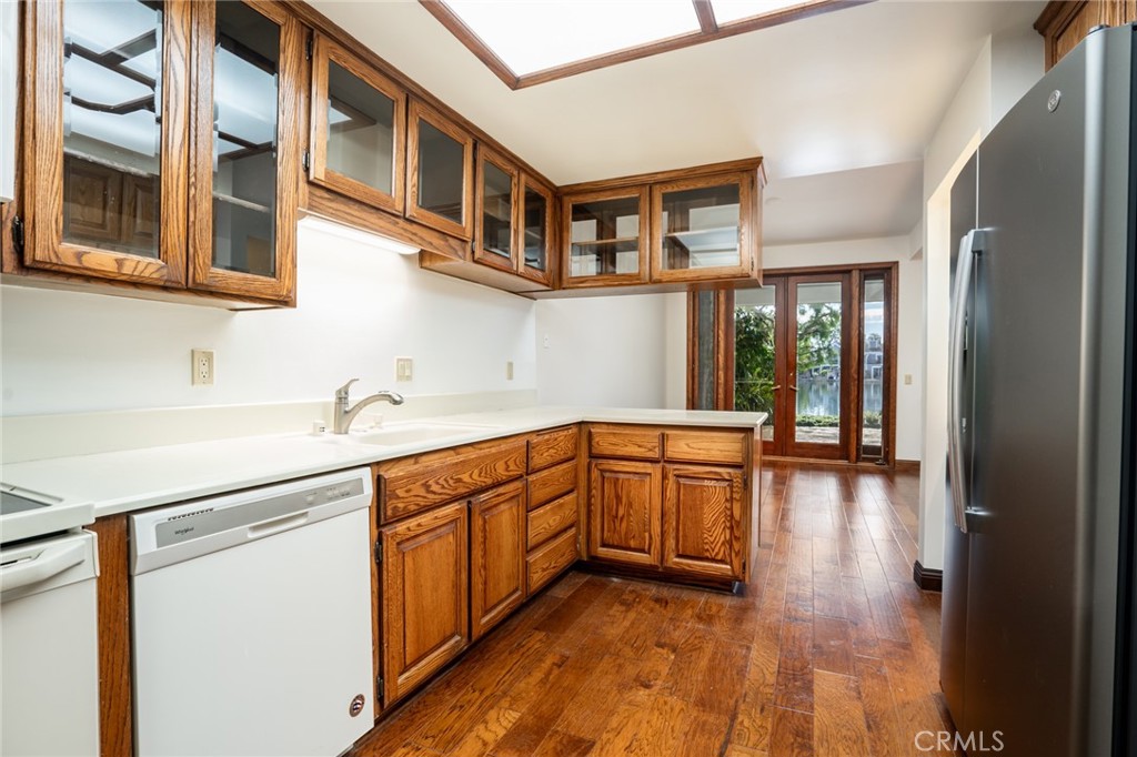 Residential for sale at 3572 Bravata, Huntington Beach CA featuring 3 beds and 3 baths