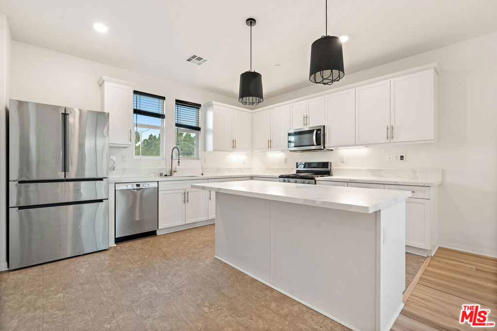 Residential Lease for rent at 725 Daniel Freeman Circle, Inglewood CA featuring 3 beds and 4 baths