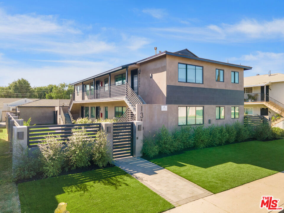 Residential Lease for rent at 1310 W Valencia Drive Apt 1306, Fullerton CA featuring 2 beds and 1 bath