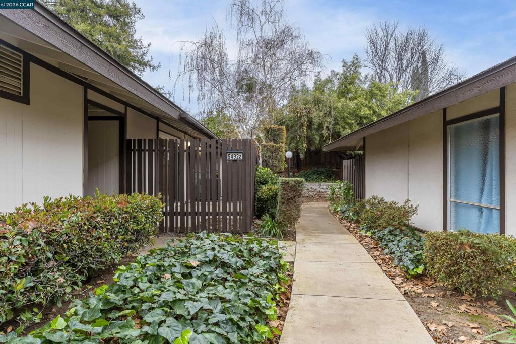 Residential for sale at 5492 Roundtree Dr A, Concord CA featuring 2 beds and 1 bath