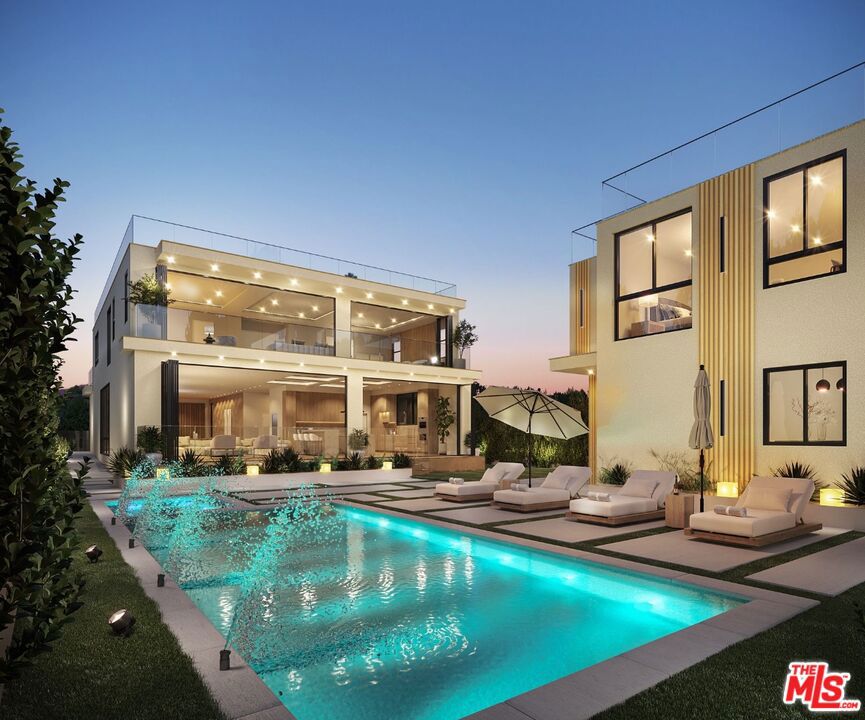 Residential for sale at 627 17th Street, Santa Monica CA featuring 7 beds and 8 baths