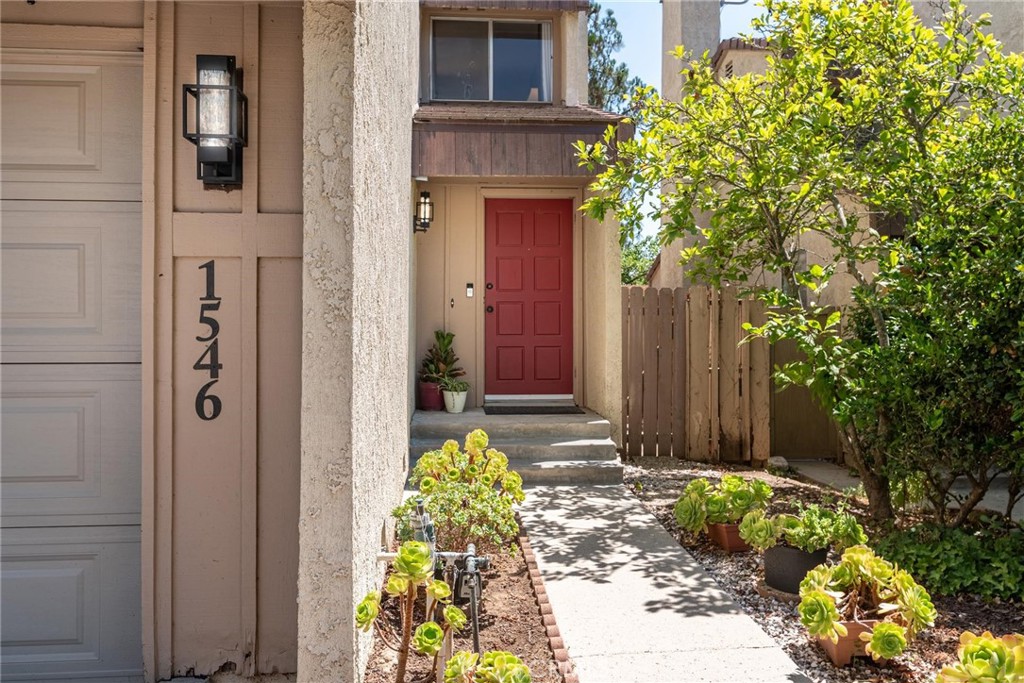 Residential for sale at 1546 Holly Court, Thousand Oaks CA featuring 3 beds and 3 baths