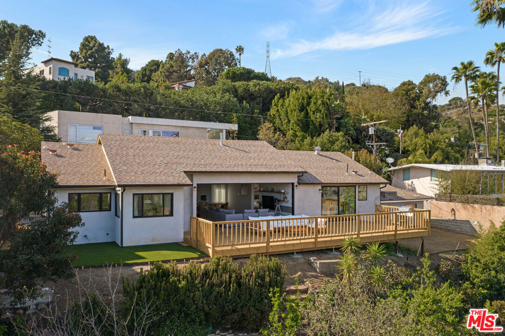 Residential Lease for rent at 2612 Carman Crest Drive, Los Angeles, Los Angeles County, CA featuring 3 beds and 3 baths