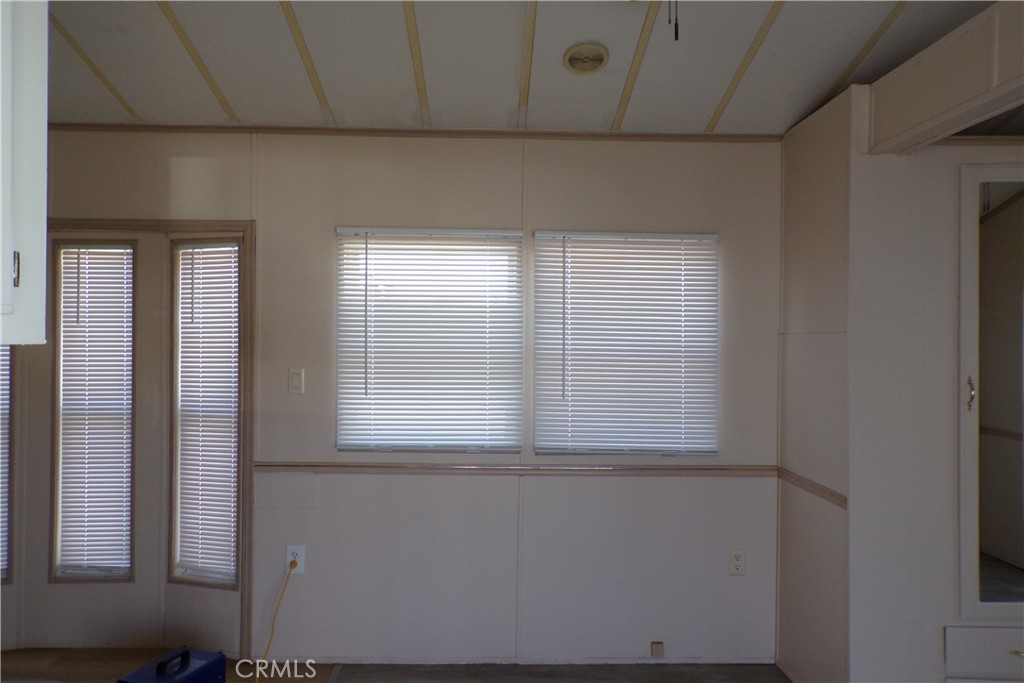 Residential Lease for rent at 12710 3rd st 67, Yucaipa CA featuring 1 bed and 1 bath
