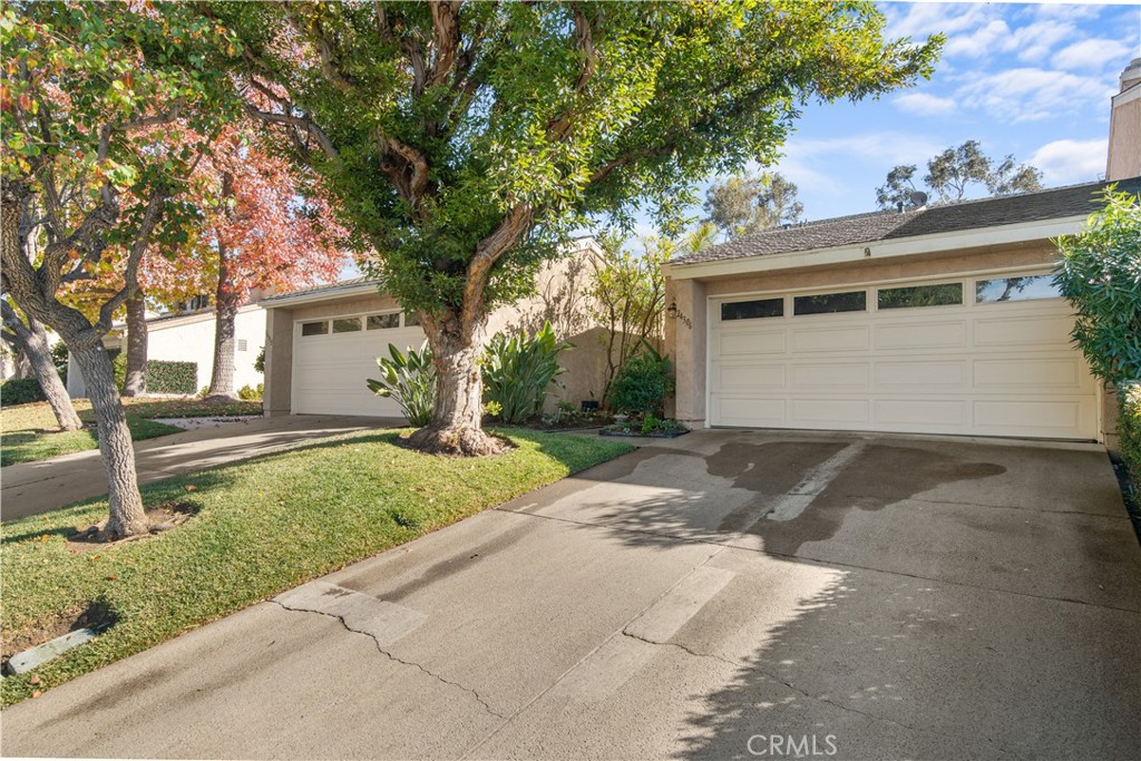 Residential for sale at 24306 Hillview, Laguna Niguel CA featuring 3 beds and 3 baths