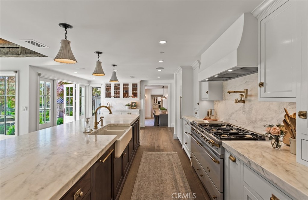 Residential for sale at 31922 Paseo Monte Vista, San Juan Capistrano CA featuring 6 beds and 9 baths