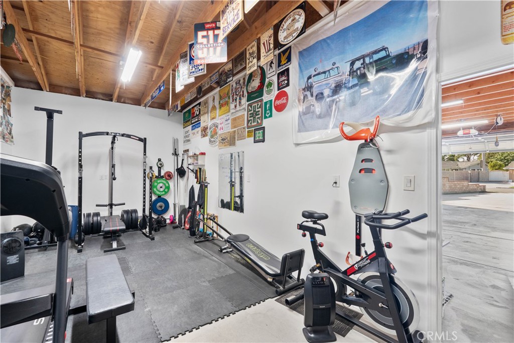 Residential Lease for rent at 11142 Yana, Garden Grove CA featuring 3 beds and 2 baths