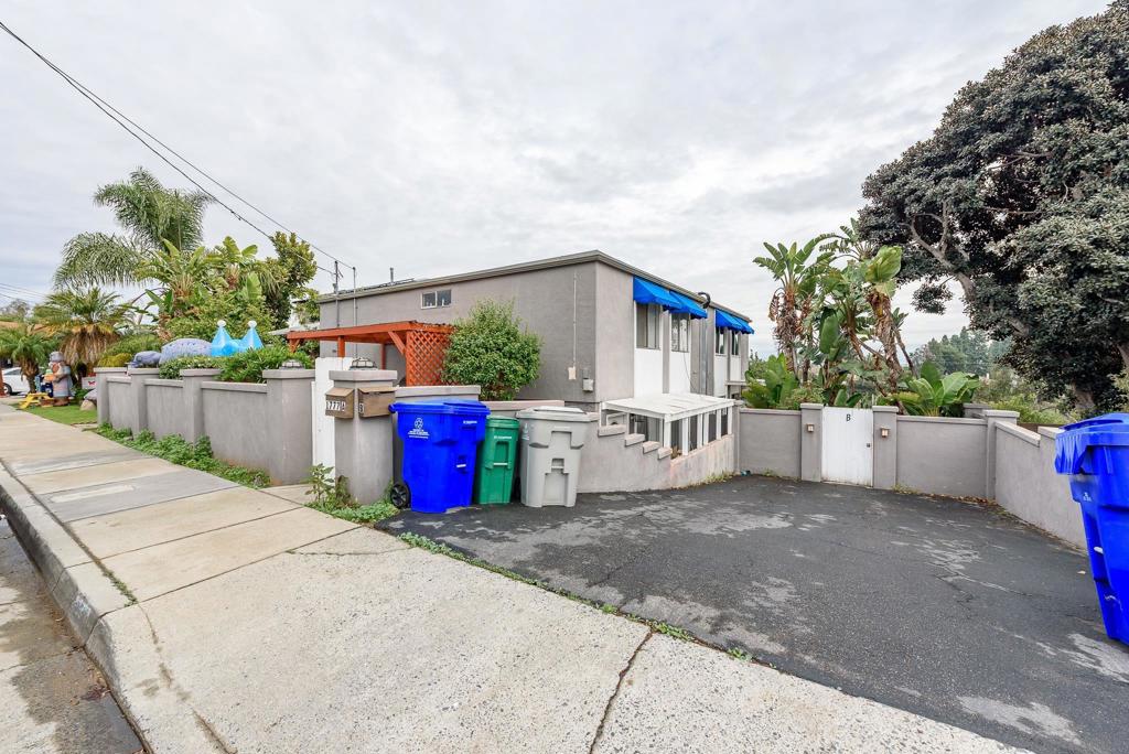 Residential Lease for rent at 1777 Pentuckett B, San Diego CA featuring 4 beds and 2 baths