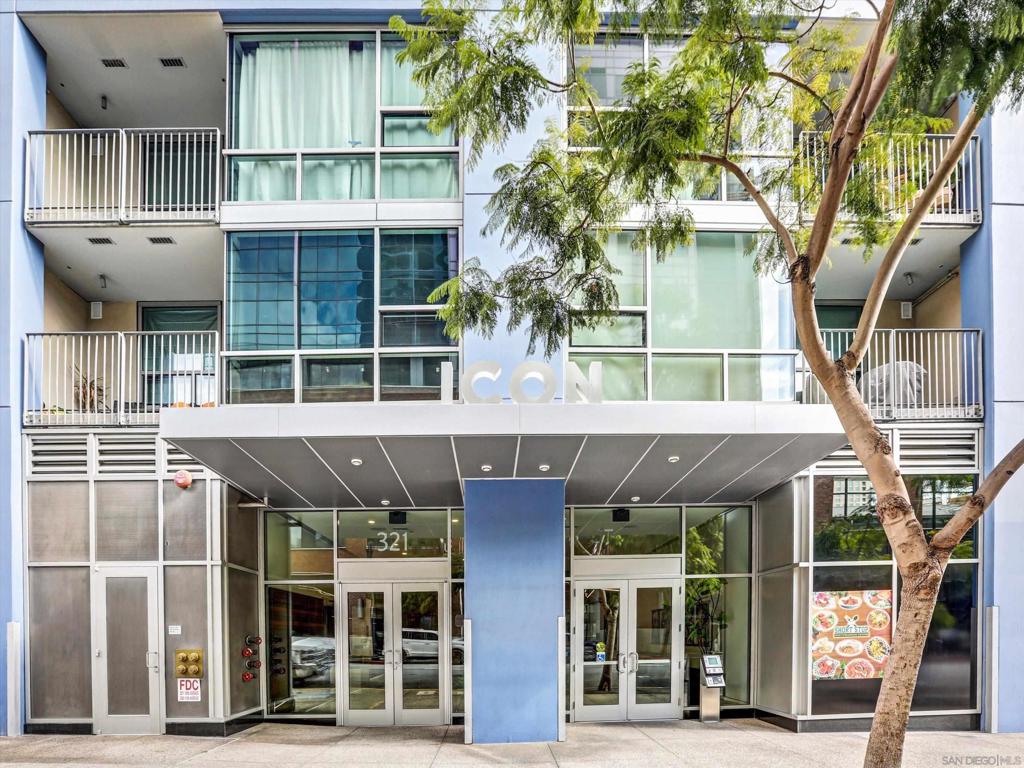 Residential Lease for rent at 350 11th Ave 624, San Diego CA featuring 2 beds and 2 baths