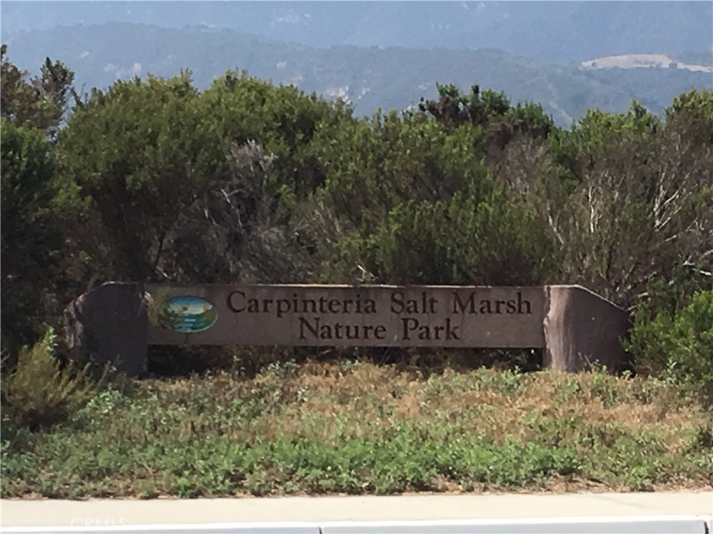 Residential Lease for rent at 130 Ash 8, Carpinteria CA featuring 1 bed and 1 bath