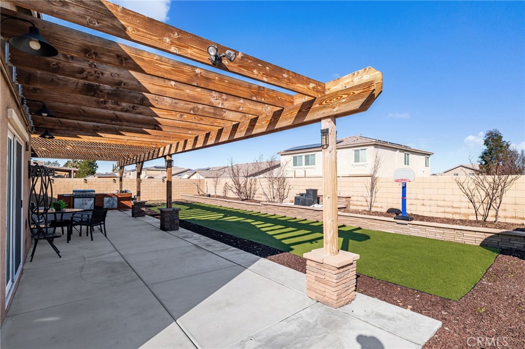 Residential for sale at 13374 Luna, Victorville CA featuring 4 beds and 2 baths